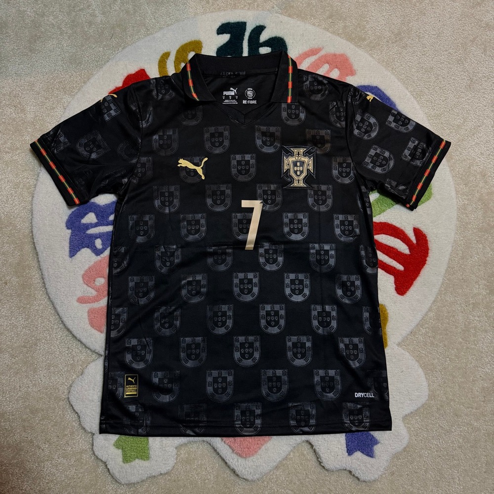Puma Portugal Ronaldo 7 Jersey Black Gold Soccer Shirt Size Medium